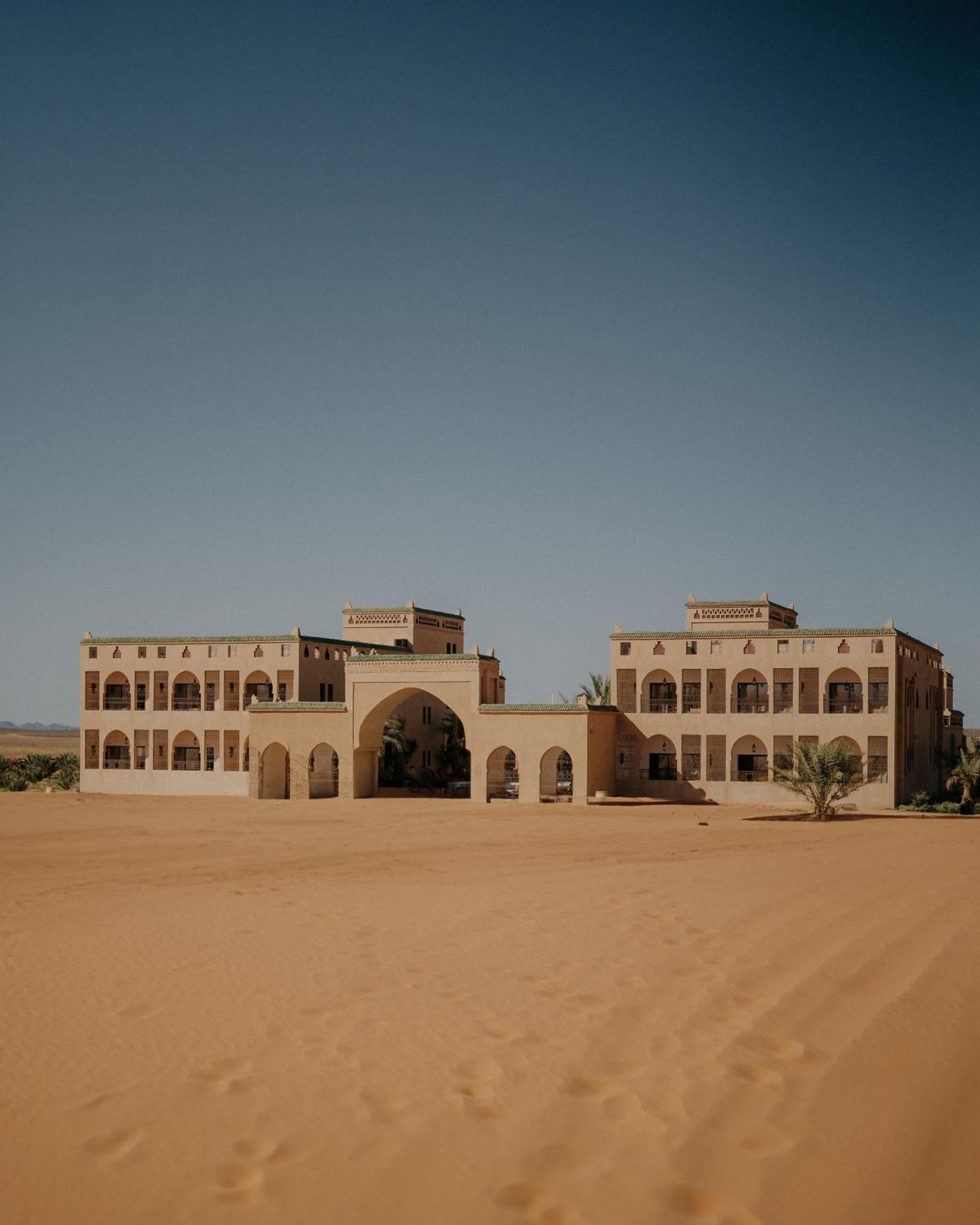 Sahara Pearl Hotel Merzouga Bagian luar foto