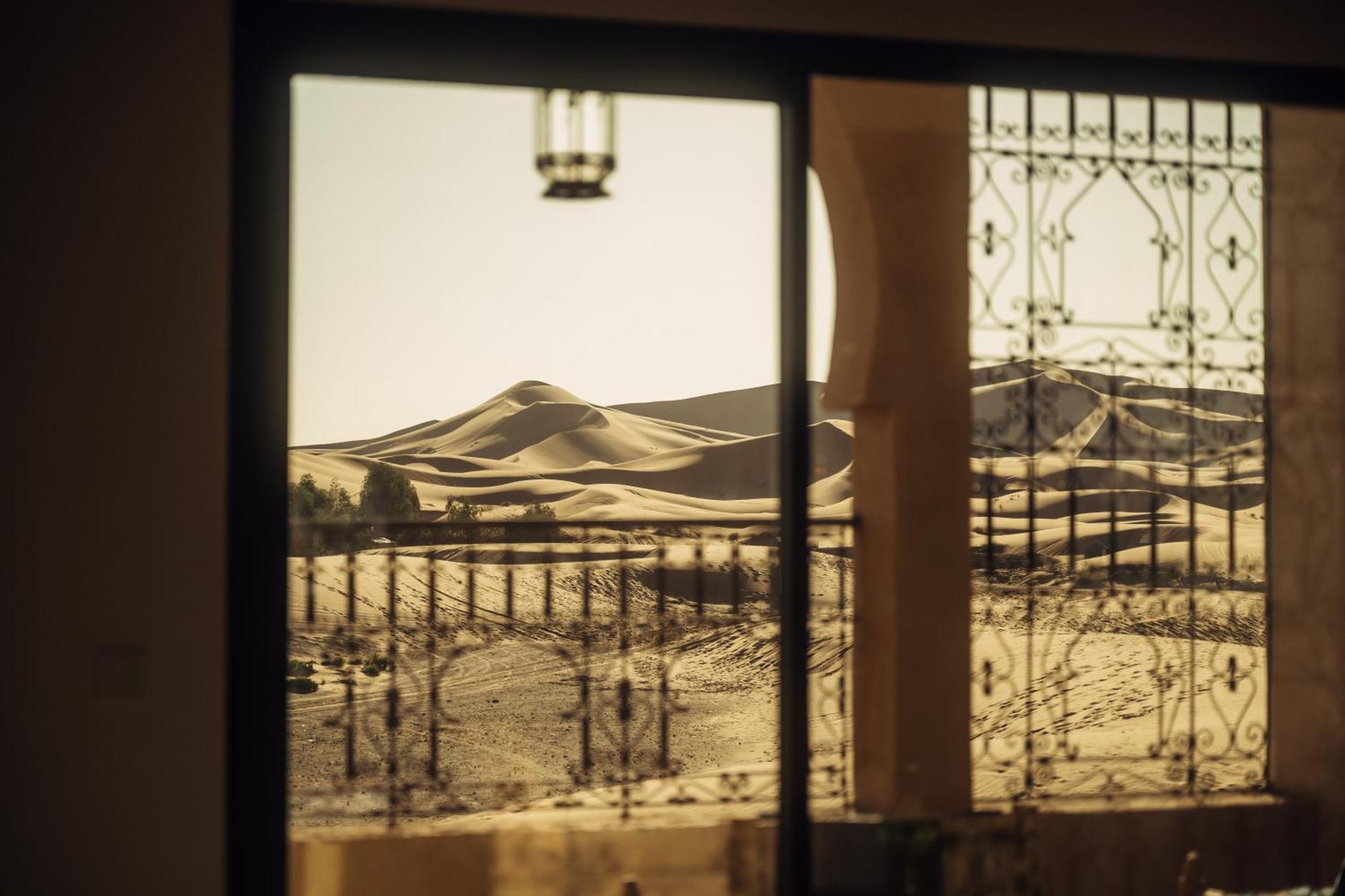 Sahara Pearl Hotel Merzouga Bagian luar foto